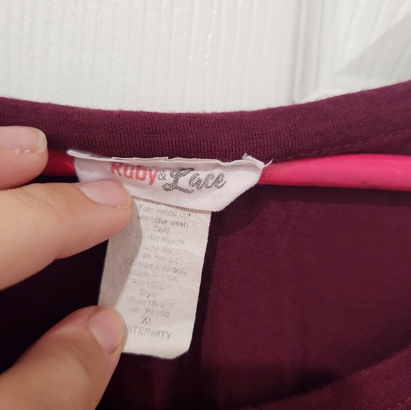 Maternity top size XL - Picture 2 of 2